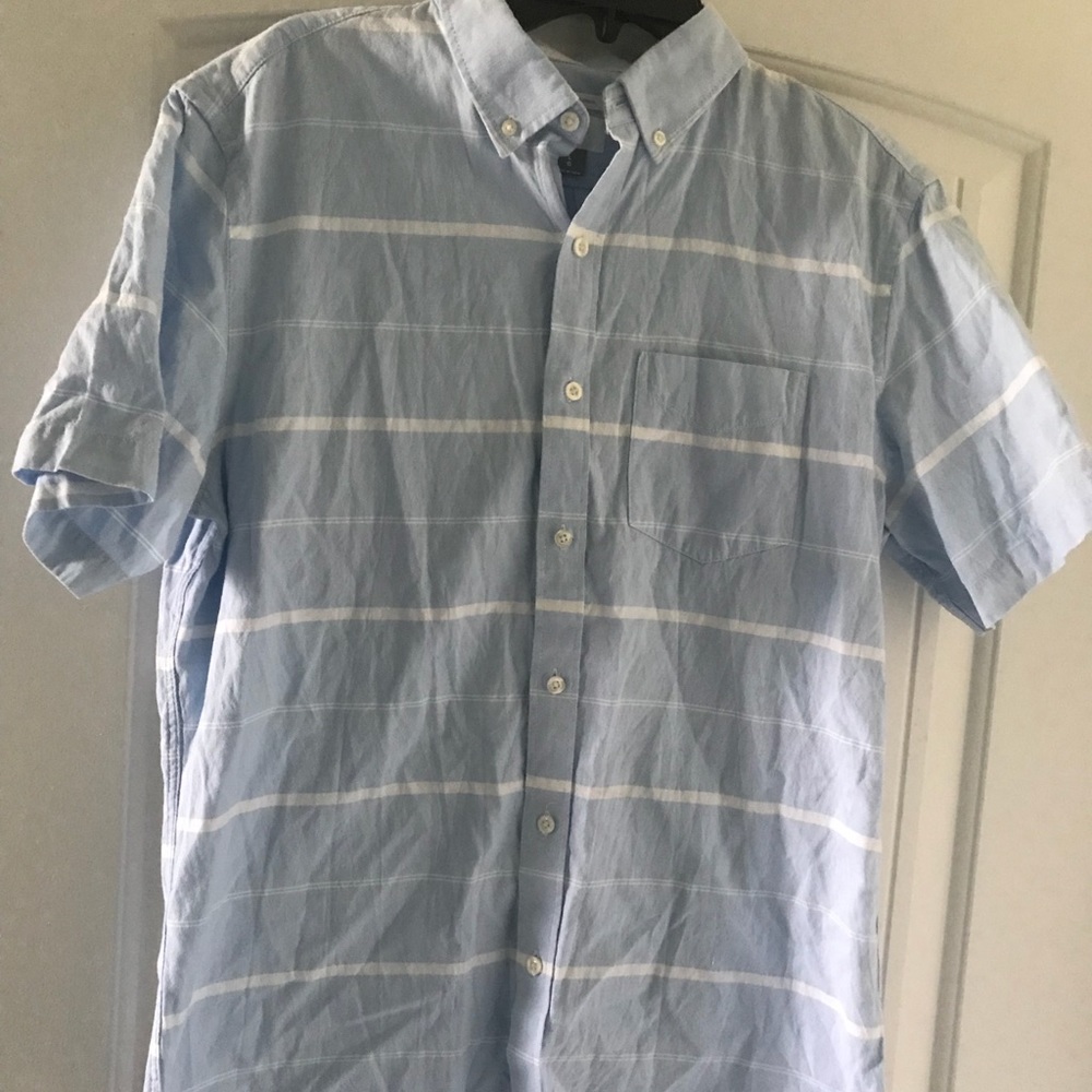 Men’s short sleeve casual button up shirt